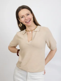 Beżowy sweter damski polo