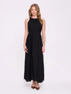 Czarna sukienka maxi z dekoltem halter