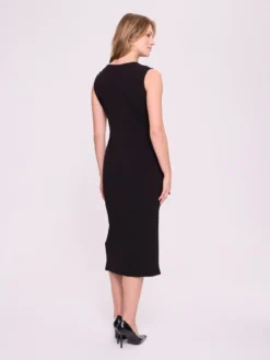 Czarna sukienka midi z marszczeniem – elegancka sukienka damska