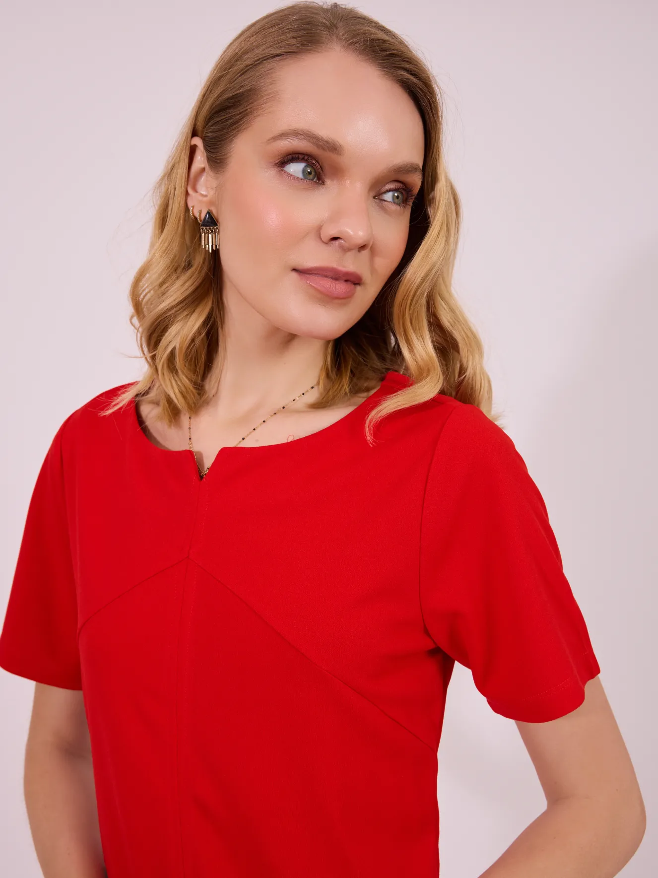 Czerwona sukienka damska ołówkowa