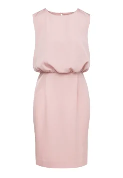 Elegancka sukienka dopasowana