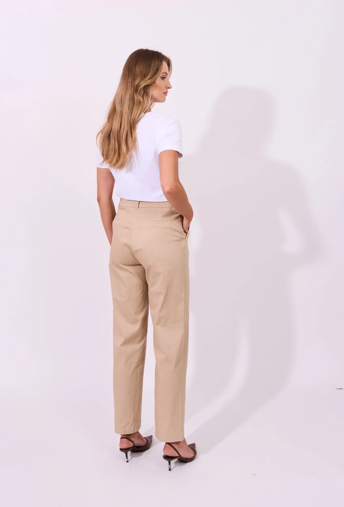 Eleganckie spodnie o prostym kroju