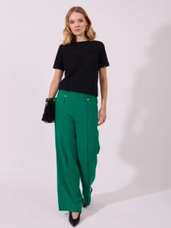 Eleganckie spodnie wide leg w kolorze intensywnej zieleni