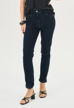 Granatowe jeansy slim fit
