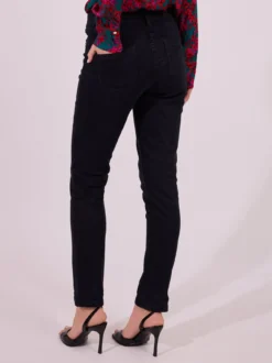 Granatowe jeansy slim fit