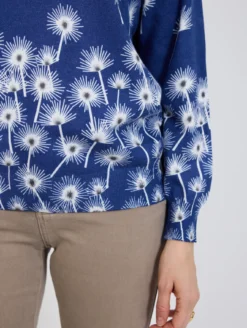 Granatowy sweter damski w kwiaty cienki