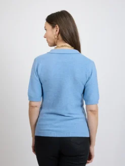 Niebieski sweter damski polo