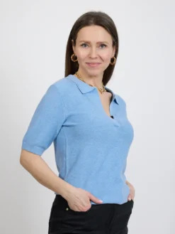 Niebieski sweter damski polo