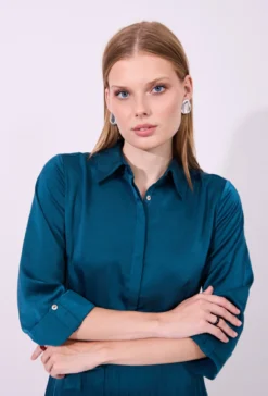 Plisowana sukienka koszulowa