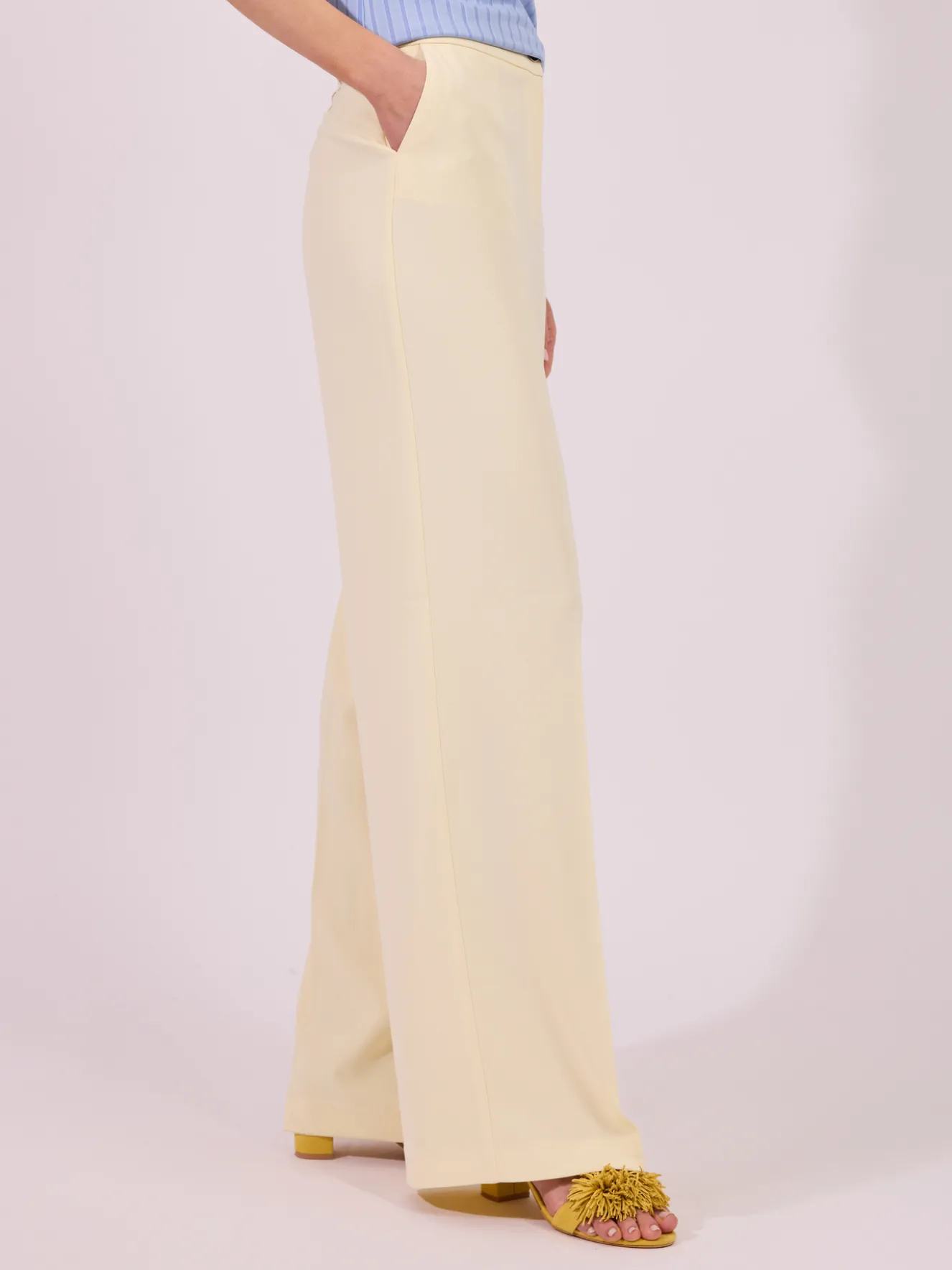 Spodnie damskie szerokie kremowe eleganckie