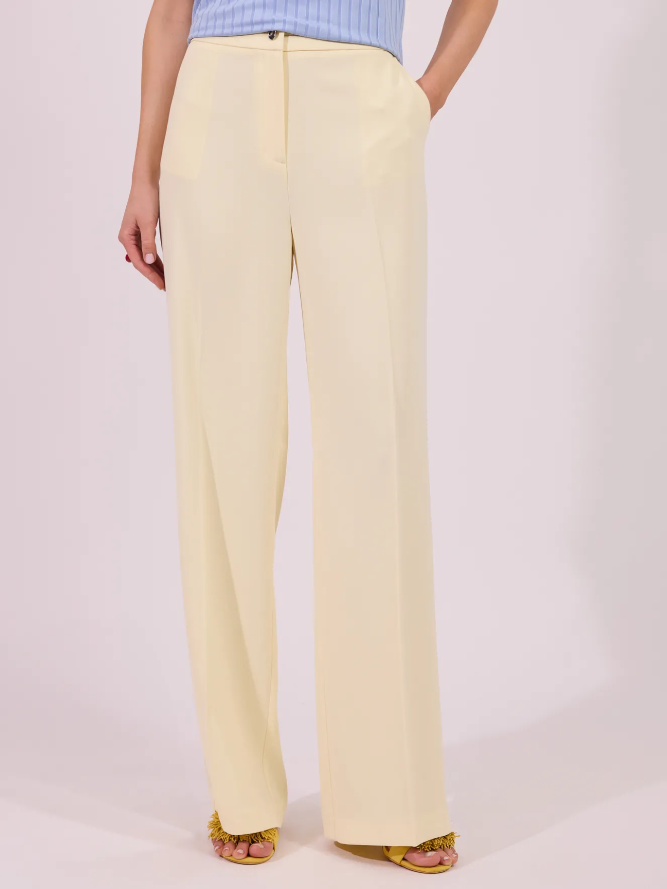 Spodnie damskie szerokie kremowe eleganckie