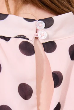 Sukienka maxi w groszki z wiązaniem przy szyi