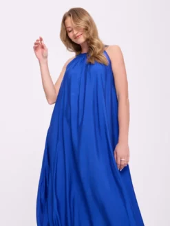 Sukienka maxi z dekoltem halter
