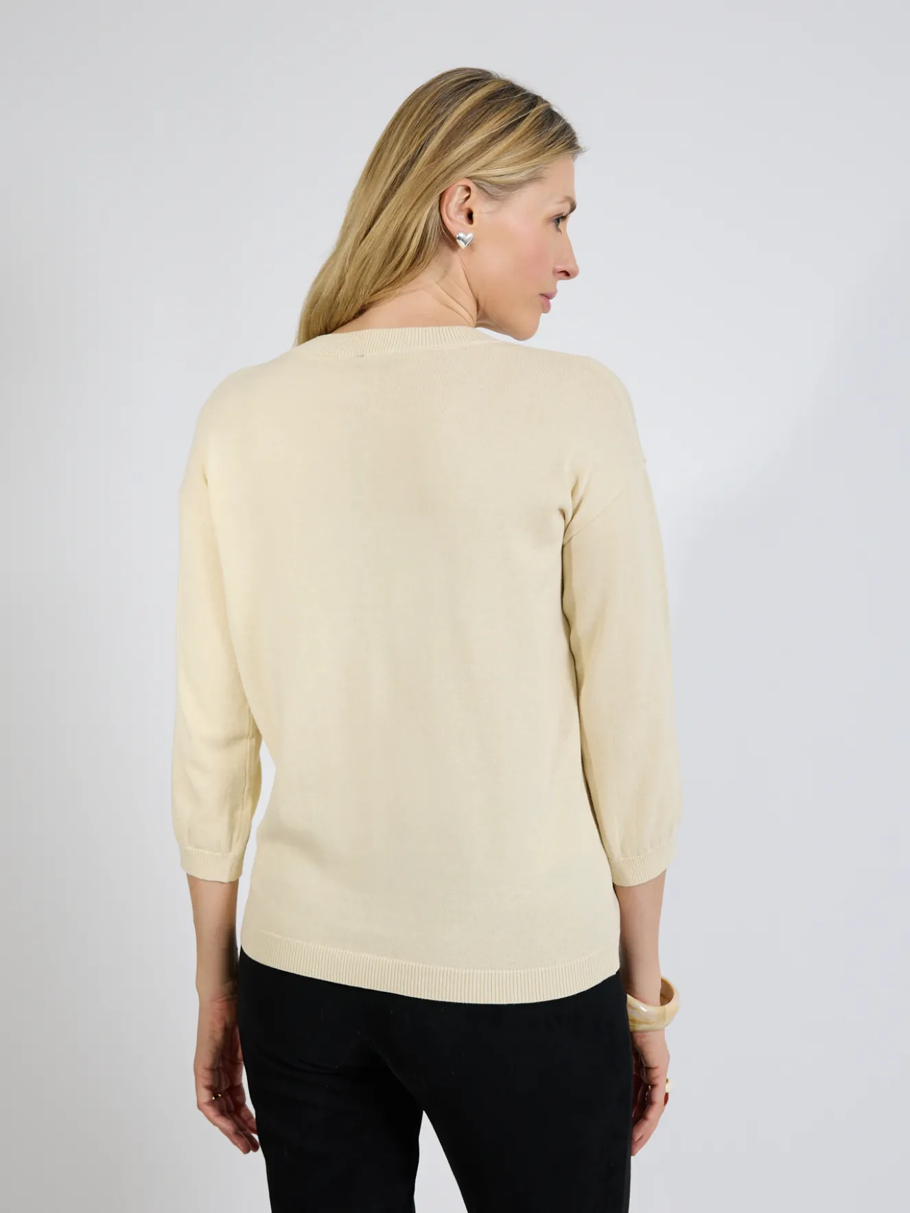 Sweter damski beżowy elegancki klasyczny