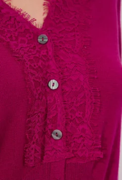 Sweter damski z koronkowym wykończeniem
