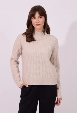 Sweter damski z półgolfem