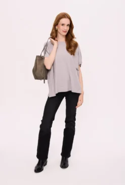Sweter oversize z krótkim rękawem typu kimono