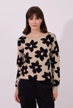 Sweter w duże kwiaty