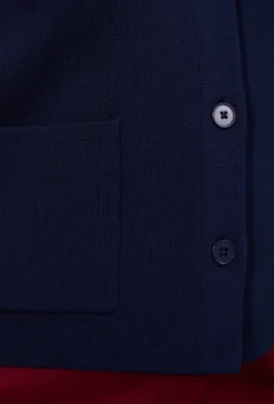 Sweter zapinany na guziki z kołnierzykiem