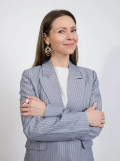 Szara marynarka damska w prążek