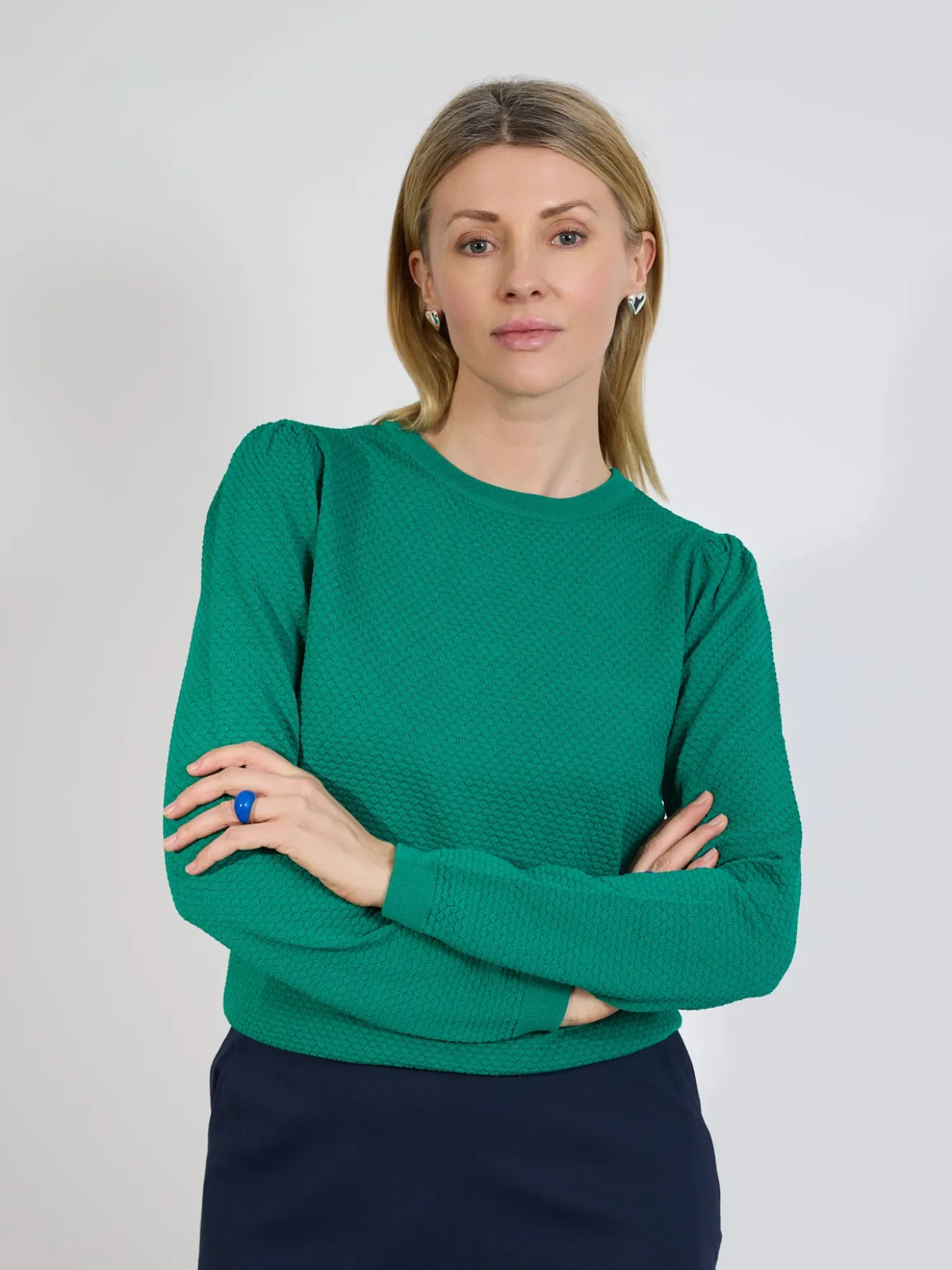 Zielony sweter damski elegancki z fakturą